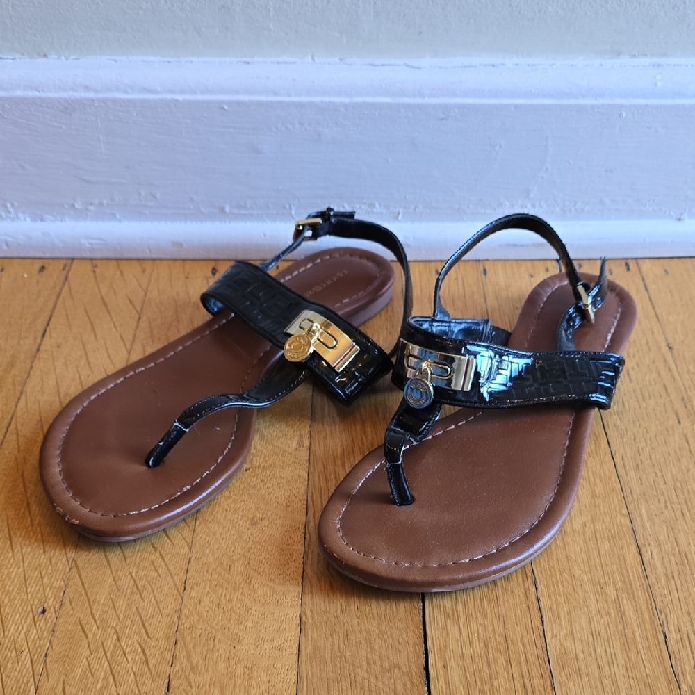 Tommy Hilfiger, Black Faux Croc, Gold Hardware Thong Sandals, GUC, Women's 8.5M